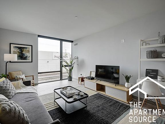 3rd image of 2155 N Elston Ave #1