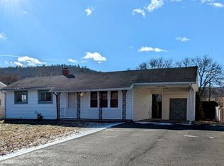 420 Hillview Dr, Elmira, NY 14904