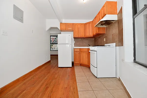 Rented by J Misrahi Realty Corp | media 3