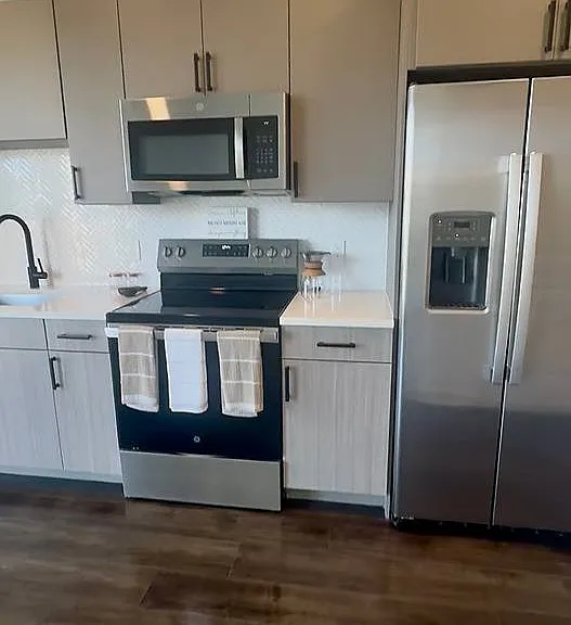 1722 Nuccio Pkwy — Photo 18