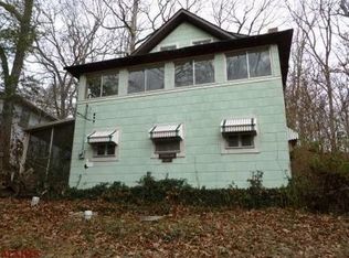 159 Castlewood Dr, Ballwin, MO