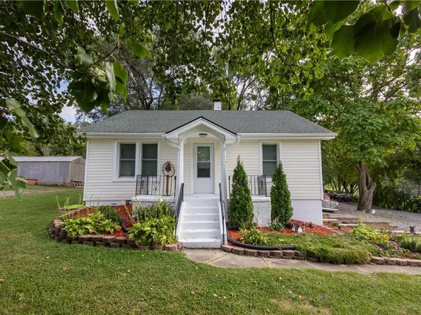 4110 Pickett Rd, Saint Joseph, MO 64503