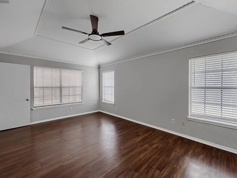 1005 Whitewater Trl — Photo 12