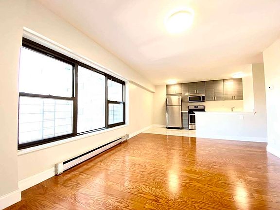 4th image of 410 St Nicholas Ave APT 25K