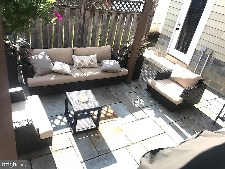 1413 Shepherd St NW — Photo 1
