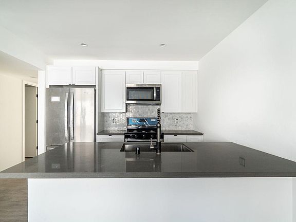 3rd image of 3168 Wabash Ave APT 2