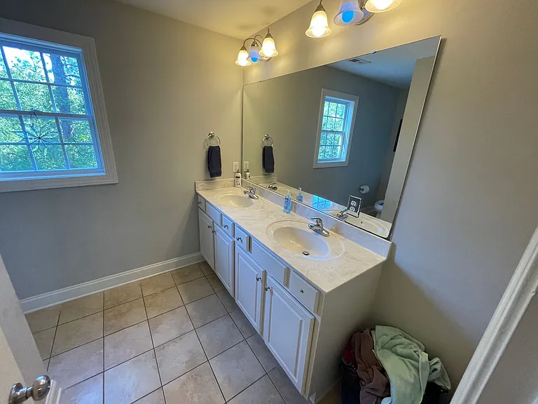 34 Woodbury Ln — Photo 31