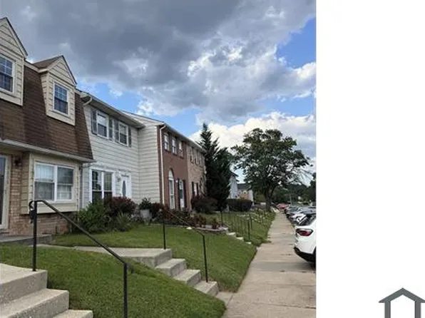 9604 Baron Pl, Rosedale, MD 21237