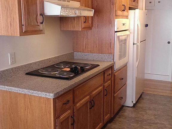 5th image of 725 Cottonwood Ave