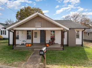 609 E A St, Newton, NC 28658