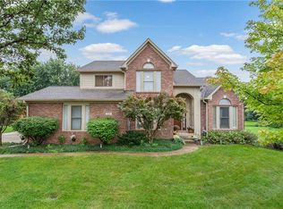 12135 Geist Cove Dr, Indianapolis, IN