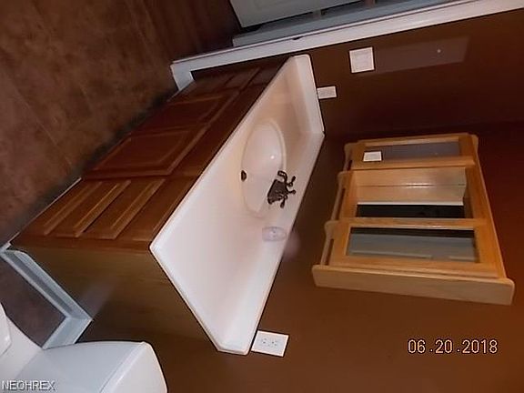 4th image of 4660 Markwood Dr