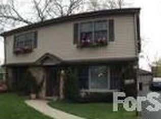 637 E Rockland Rd, Libertyville, IL 60048