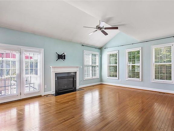 5th image of 14313 Roderick Ct