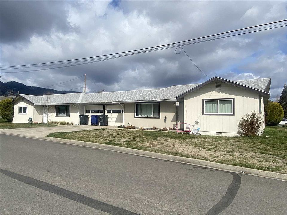 1st image of 202-204 Rose Ln