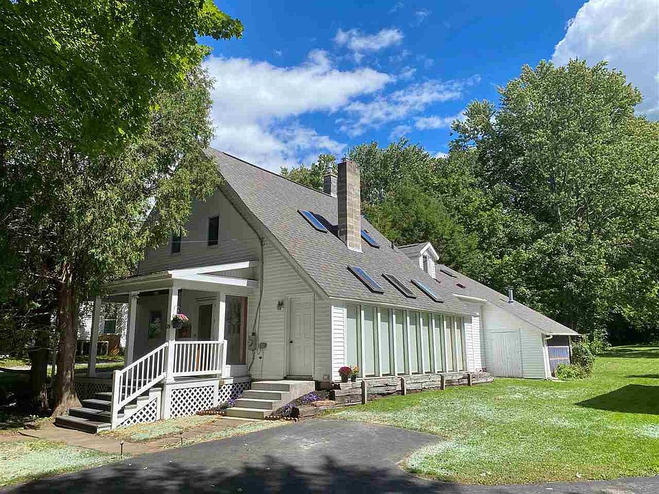 1st image of 29 Waverly St