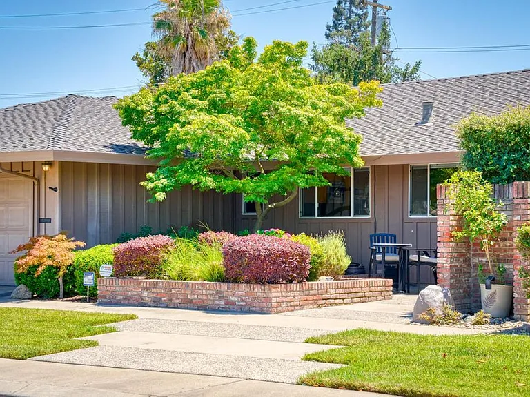 510 Northgate Dr — Photo 6