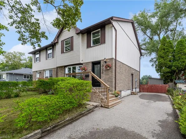 628 College Ave W, Guelph, ON N1G 1T8