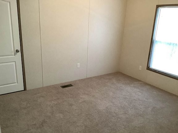 5th image of 301 Davis Gap Rd