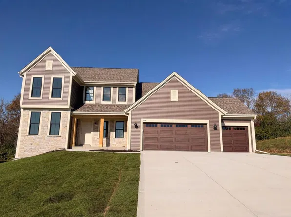 3804 Oakmont TRAIL, Waukesha, WI 53188