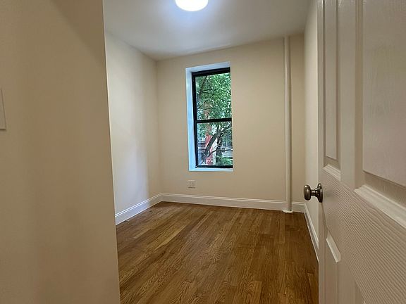 5th image of 236 E 80th St APT 9
