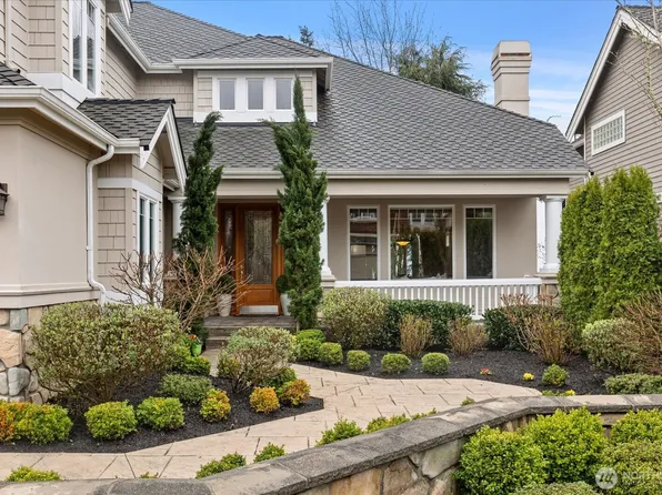 2211 204th Place NE, Sammamish, WA 98074