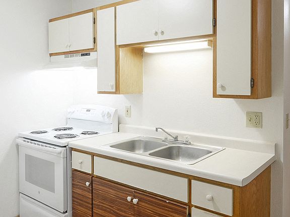 5th image of 12861 Central Ave NE #2-104