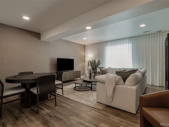 3rd image of 4866 Noris Avenue