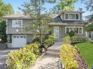 637 Elm Ave, Ridgefield, NJ 07657