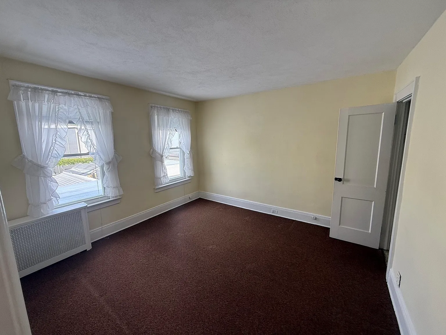 1 bed, $2,200 — Photo 2