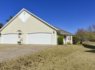 275 Buckingham Dr, Branson, MO 65616