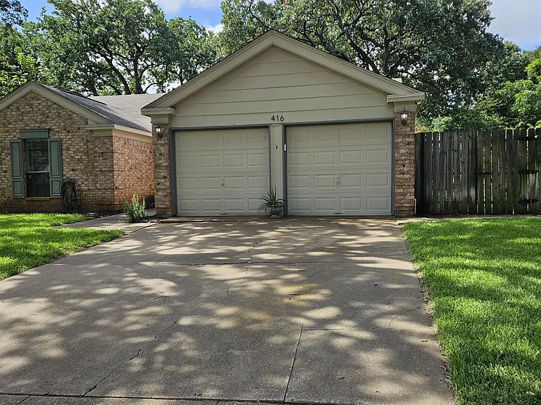 416 Thorn Wood Dr — Photo 29