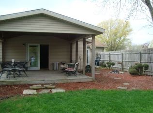 524 Holiday Dr, Greentown, IN