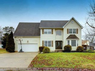 112 Litchfield Ln, Hurricane, WV 25526