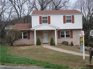 16 Moraine Rd, Pittsburgh, PA 15239