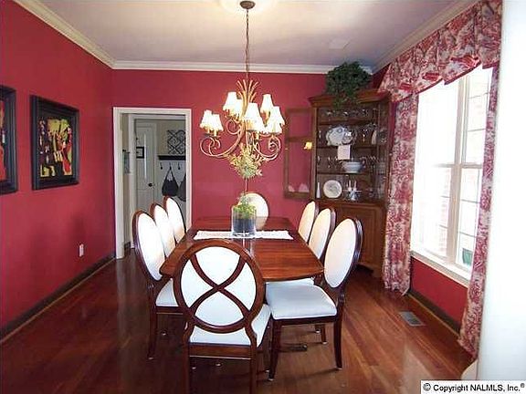 3rd image of 2317 Tamera Dr SW