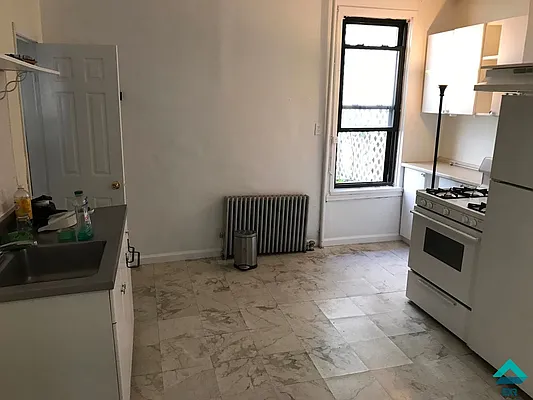 Rented by EXR | media 28