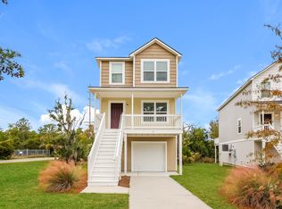 28 Bay Breeze Ln, Beaufort, SC 29907