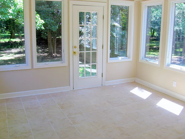 105 Mariners Cir — Photo 13
