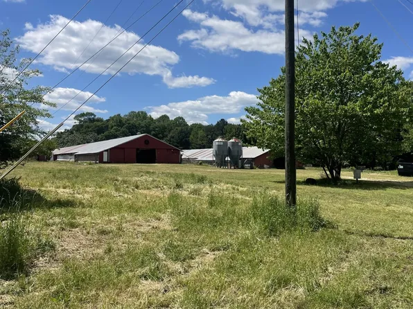 1471 Van Buren Rd, Barnesville, GA 30204