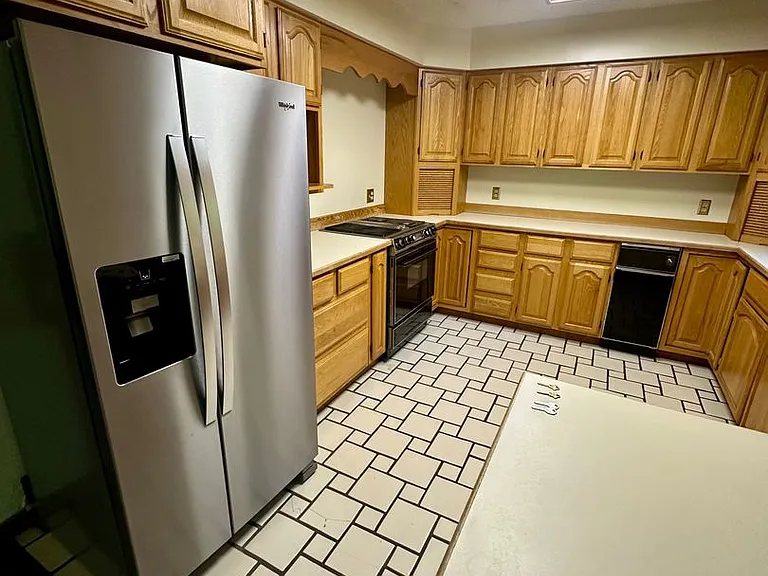 1501 Husky Way — Photo 6