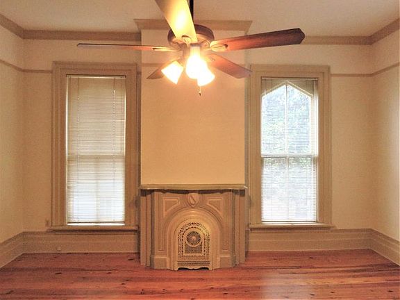 2nd image of 507 E 7th St APT D