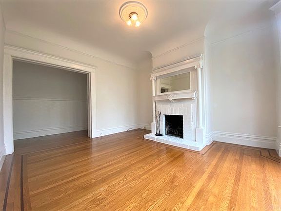 5th image of 161 Henry St APT 10