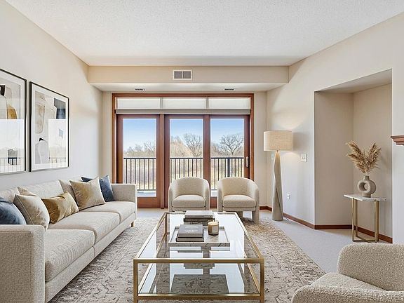 3rd image of 5225 Grandview Sq APT 313