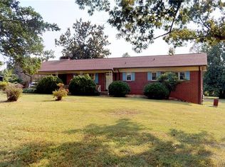 1879 Pine Ridge Rd, Mount Airy, NC 27030