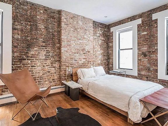 3rd image of 124 W 25th St #3RR