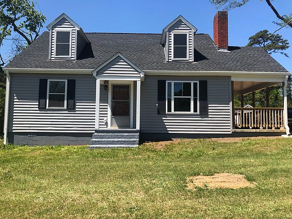 2nd image of 203 Elm Ave