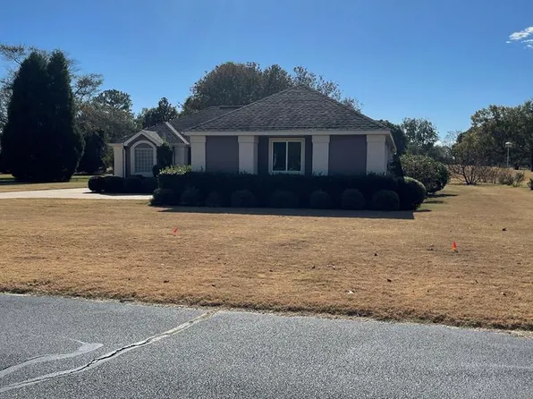 110 Canterbury Dr, Eufaula, AL 36027