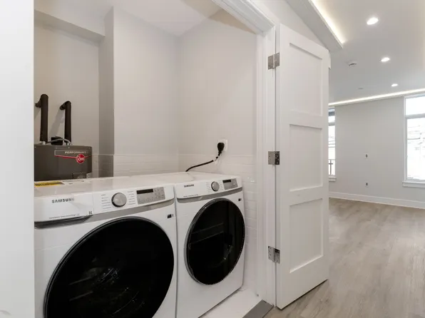 33-64 11th Street image 6 of 8