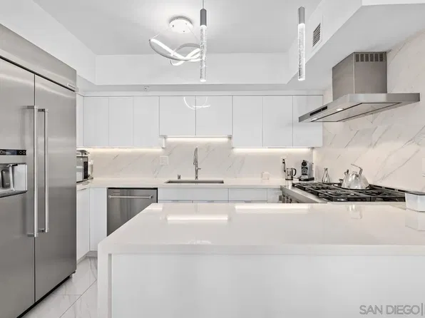 500 W Harbor Dr Unit 1013, San Diego, CA 92101